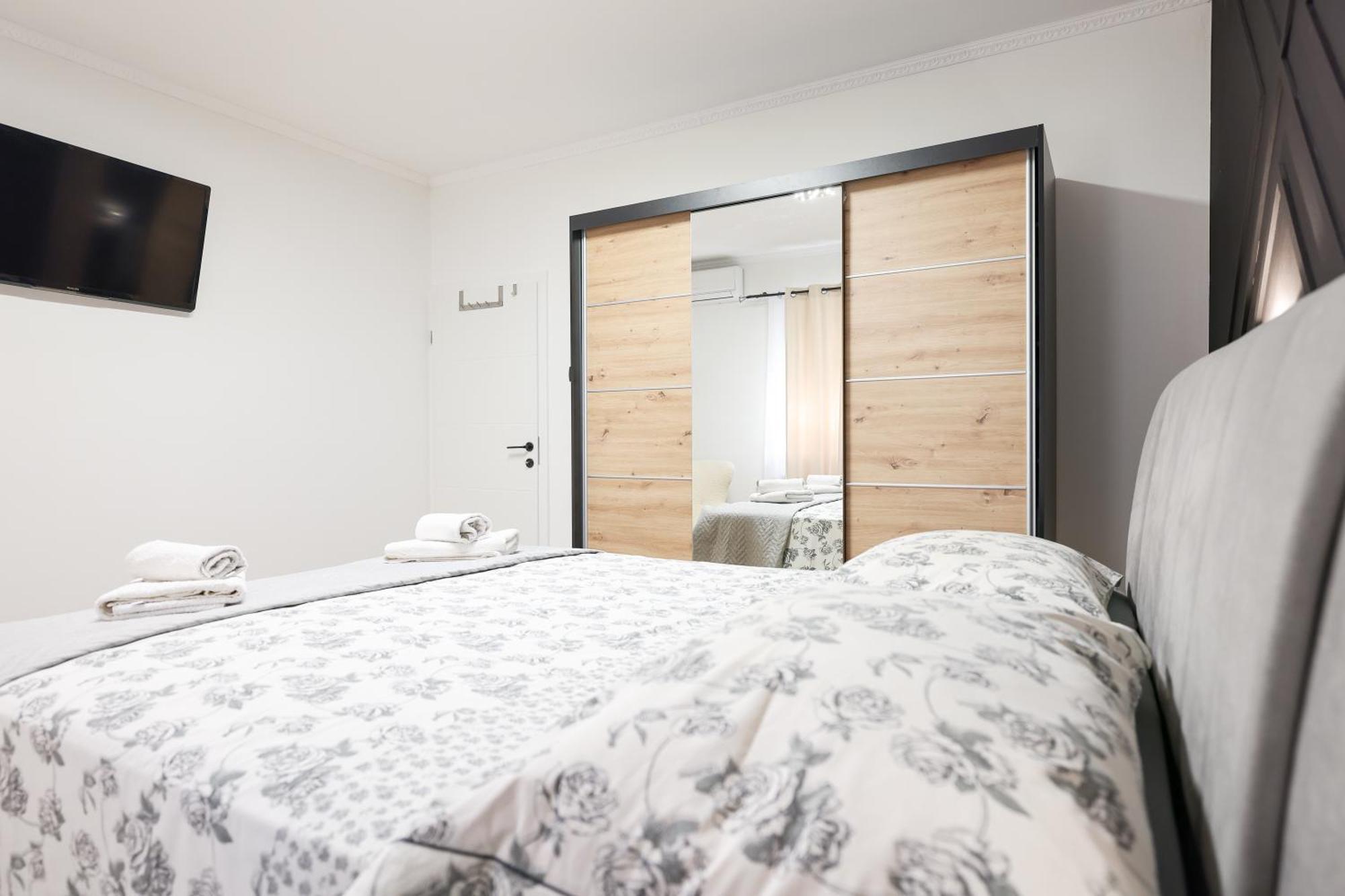 Oscar & Leo Apartments Задар Экстерьер фото